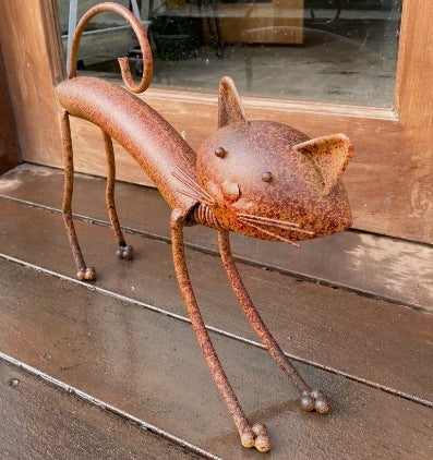 Stretching Metal Cat